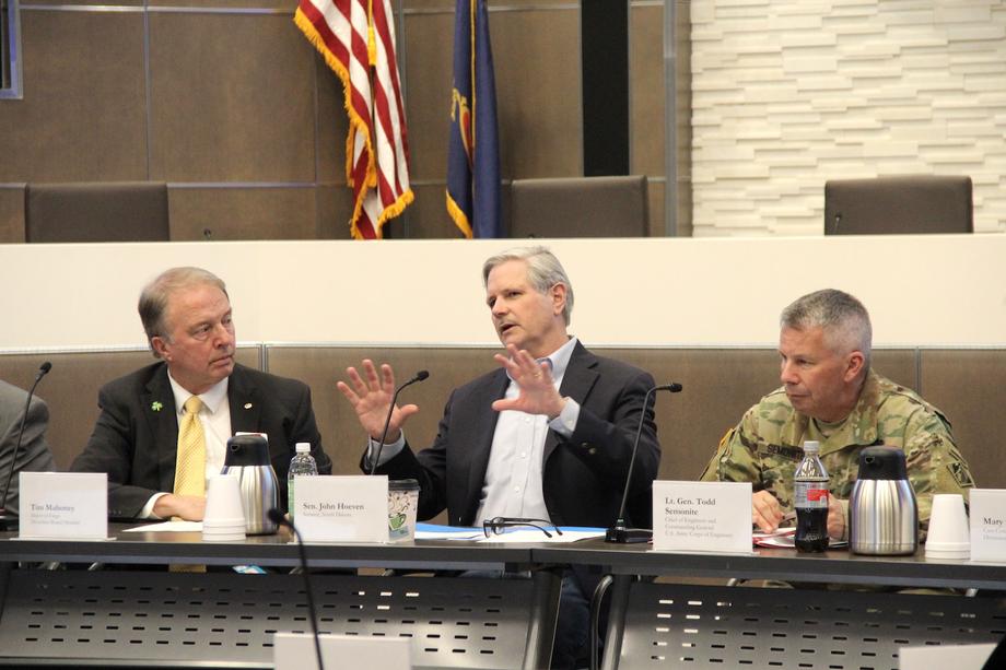 April 2019 - Senator Hoeven hosts U.S. Army Corps of Engineers Lt. Gen. Todd Semonite in Fargo to tour flood protection infrastructure construction efforts.